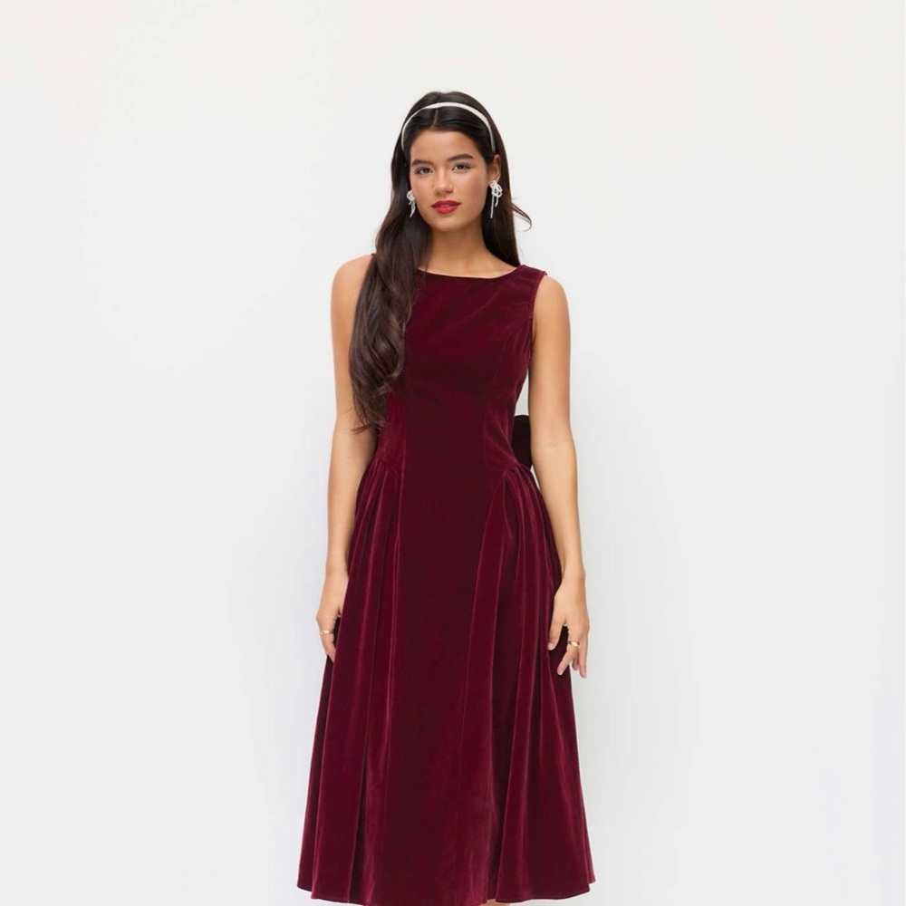 Cider Deep Red Velvet Midi Dress